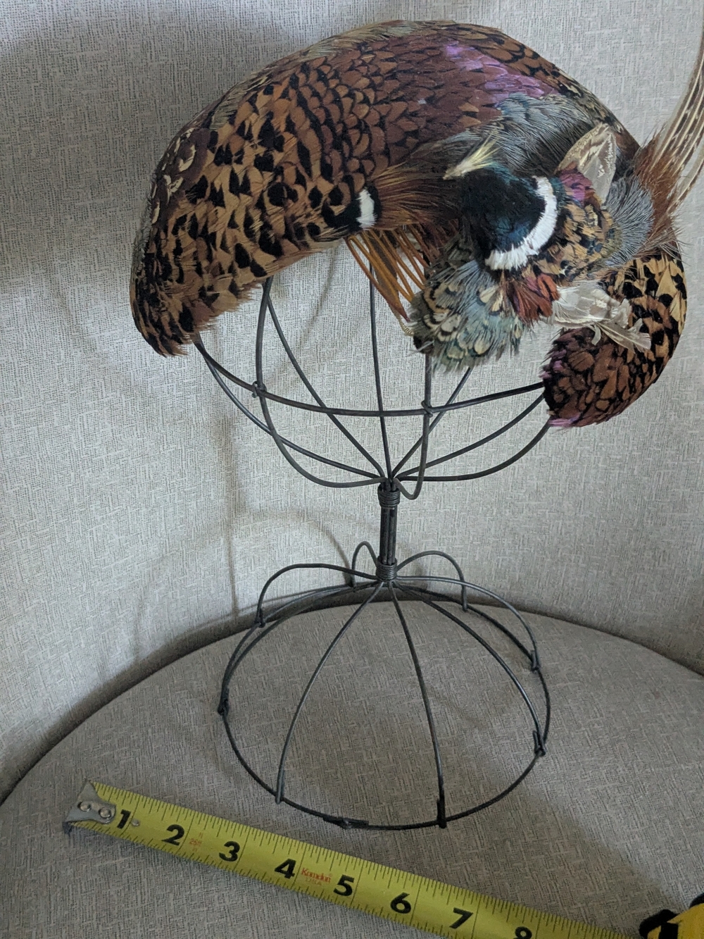 Vintage Antique 1940s Feathered Hat.